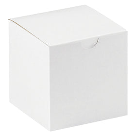 Move retail goods and gifts faster with these 4x4x4 white fibreboard boxes. One-piece construction sets up in seconds with no assembly required. Ships and stores flat–100 boxes per case means maximum efficiency and minimum warehouse footprint.