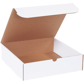 Pre-sized white corrugated literature mailers eliminate custom carton costs while maintaining professional presentation. ECT-32-B construction resists crushing and puncture damage during shipping. Quick fold-and-tuck assembly requires no additional supplies‚get 50 mailers per bundle.