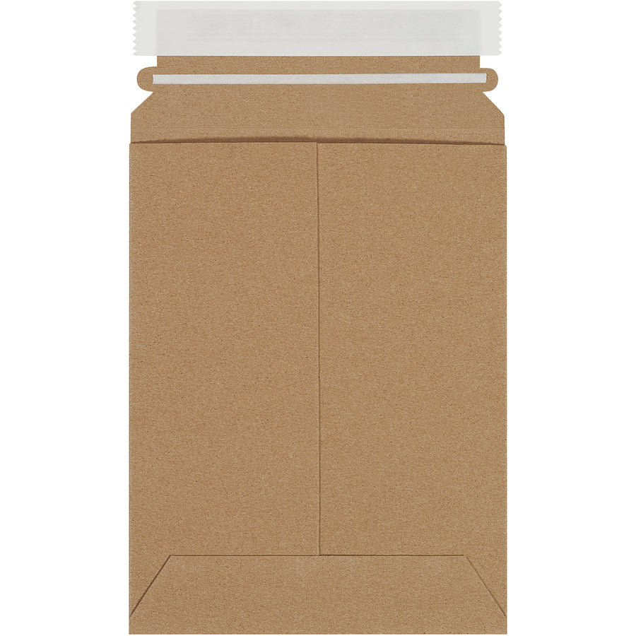 Protect your e-commerce shipments with professional-grade 6x8" kraft self-seal Stayflats Plus mailers. Manufactured from durable .028 chipboard with integrated peel-and-seal closure and easy tear strip. Ships 100 mailers per case–lightweight design reduces postage costs without sacrificing protection.