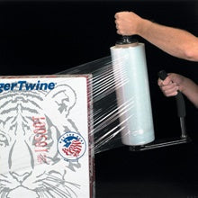 18 in x 1476 ft 47 Gauge Cast Hand Stretch Film