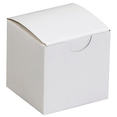 Ship more, spend less. These 2x2x2 white fibreboard gift boxes feature one-piece construction that sets up in seconds, reducing labor costs and packing time. White exterior with gray interior arrives flat and stores efficiently–200 boxes per case.