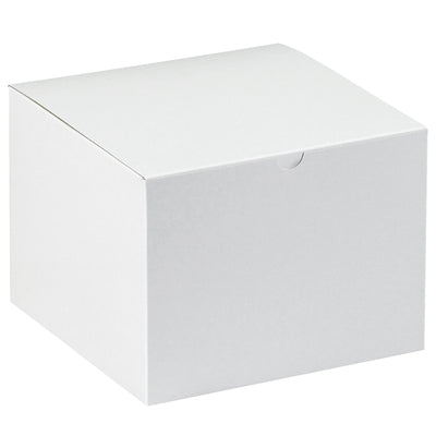 Streamline your retail packaging with these 8x8x6 white fibreboard gift boxes. One-piece construction sets up in seconds–no assembly headaches. Ship flat to maximize storage efficiency and reduce inbound freight costs. Case of 50 boxes includes gray interior for premium presentation.