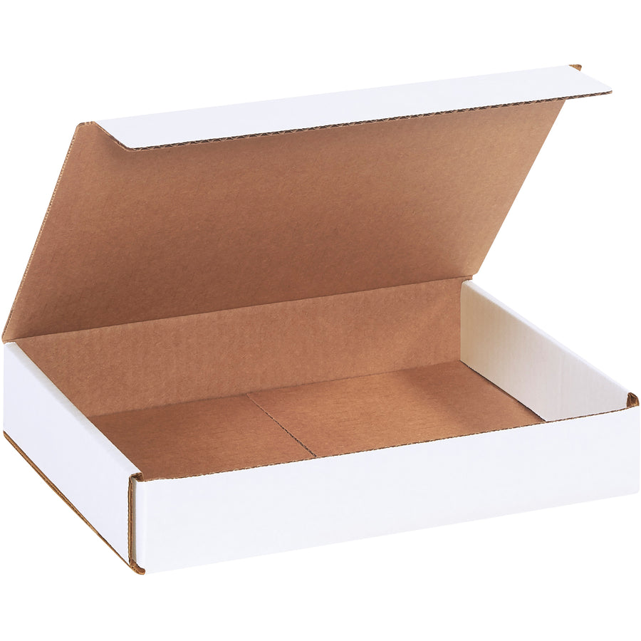 Engineered ECT-32-B white corrugated mailers designed for warehouse and fulfillment operations shipping small, lightweight items. One-piece fold-and-tuck construction requires no tape, glue, or staples‚double walls crush resistant and ready to use in seconds. Bundle of 50 mailers optimizes freight efficiency and reduces per-unit packaging costs.