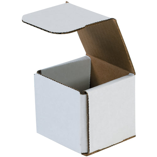 ECT-32-B white corrugated mailers engineered for small-parcel efficiency. One-piece design folds in seconds–no tape, glue, or staples required. Double-wall crush-resistant construction protects lightweight fragile items while reducing dimensional weight charges.