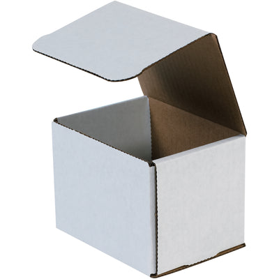 Ship small items safely with these ECT-32-B white corrugated mailers. One-piece fold-and-tuck design requires no tape, glue, or staples‚assembly takes seconds. Crush-resistant double walls on front and sides deliver reliable protection while keeping postage costs low. Sold in bundles of 50.