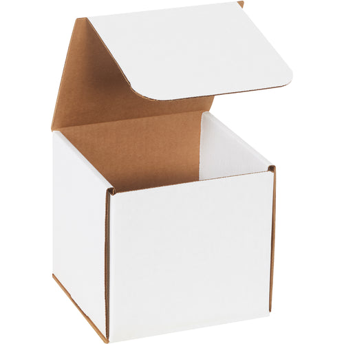 Save on postage and labor with these ECT-32-B white corrugated mailers. One-piece design folds in seconds with double-wall crush protection on front and sides‚no tape, glue, or staples required. Perfect for small, lightweight shipments. 50 mailers per bundle.