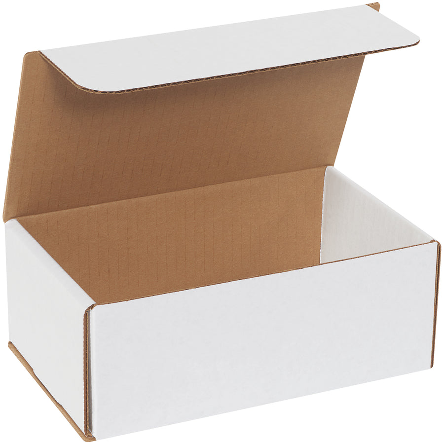 ECT-32-B white corrugated mailers engineered for high-volume e-commerce and fulfillment operations. One-piece fold-and-tuck design with double-wall crush resistance requires zero assembly time. 50 mailers per bundle‚reduce freight costs and postage spend on small, lightweight shipments.