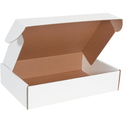 Professional 18x12x4 deluxe literature mailers engineered for e-commerce brands who demand crush-resistant protection. Built from ECT-32-B corrugated with front locking tabs and reinforced side flaps‚assembles in seconds without tape, glue, or staples. Bundle of 25 per case.