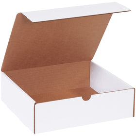 Ship your catalogs, brochures, and documents with confidence using these crush-resistant 10x9x3 white corrugated literature mailers. One-piece, fold-and-tuck design requires no additional supplies‚just assemble and pack. ECT-32-B corrugated construction delivers professional presentation and reliable protection in a 50-pack bundle.
