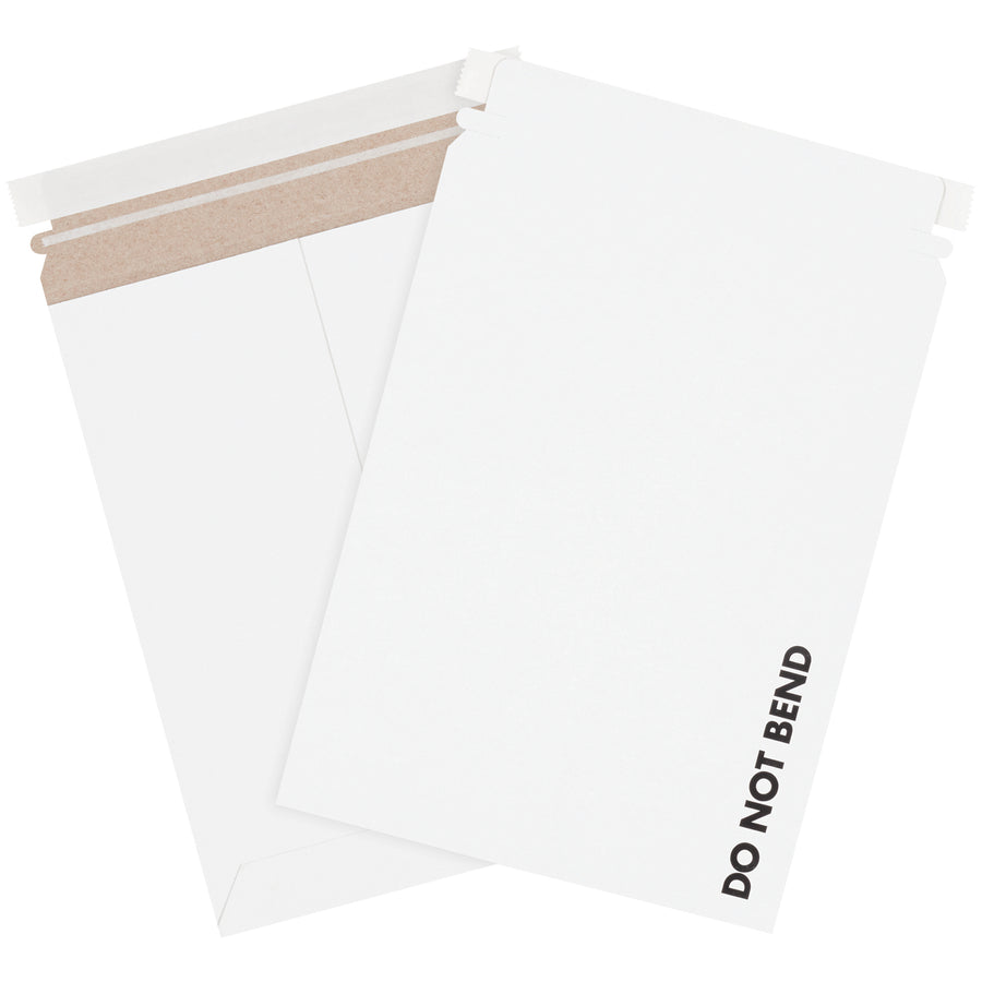 Packrift's 9x11.5" Stayflats¬Æ do not bend mailers combine professional protection with cost-effective shipping for e-commerce brands. White recycled paperboard construction with self-seal, pressure-sensitive closure and pre-printed Do Not Bend messaging. Sold by the case (100 units).