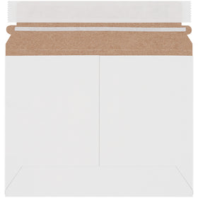 Ship smart with these 6x8 white self-seal stayflat mailers–lightweight chipboard construction cuts shipping costs while maintaining professional presentation. Pressure-sensitive closure with tear strip ensures secure, tamper-evident sealing. Case of 200 mailers made from 100% recycled, recyclable material.