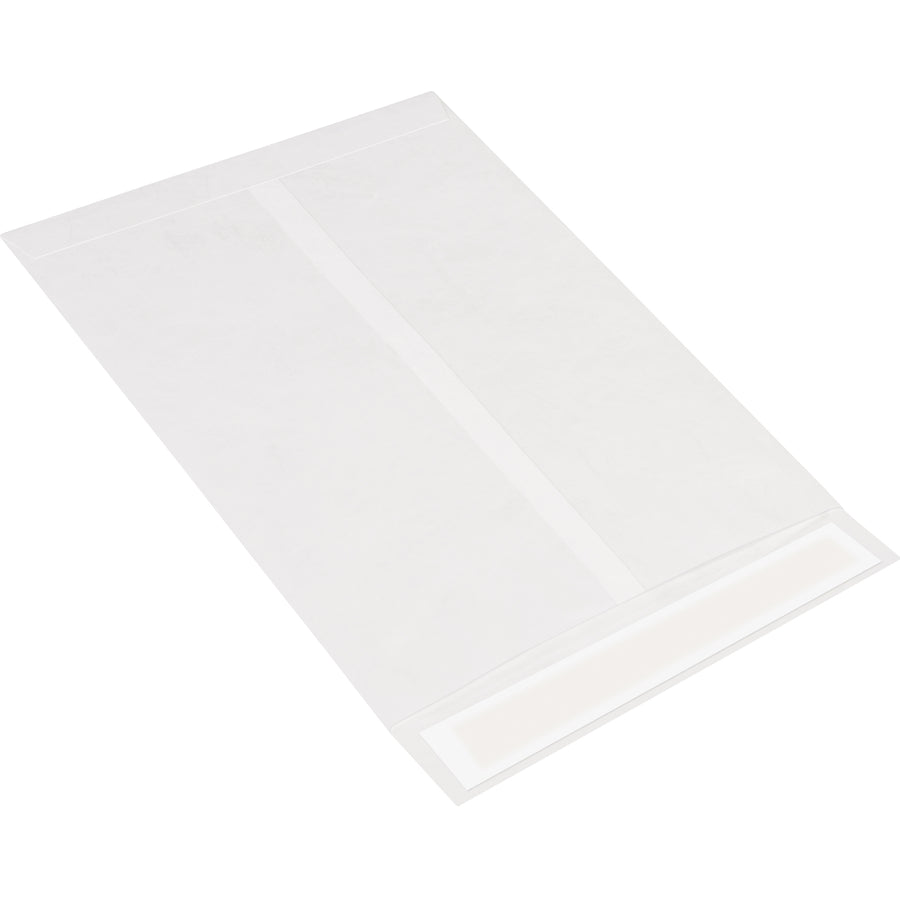 Protect your shipments with 9.5x12.5" white Tyvek self-seal envelopes built from 14 lb. olefin‚10 times stronger than paper mailers. These tear-resistant, waterproof flat mailers feature quick self-adhesive closure for fast, reliable shipping compliance. Case of 100.